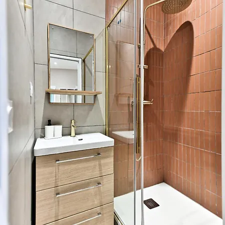 Appartamento Charming, Cozy And Air-conditioned 17 *